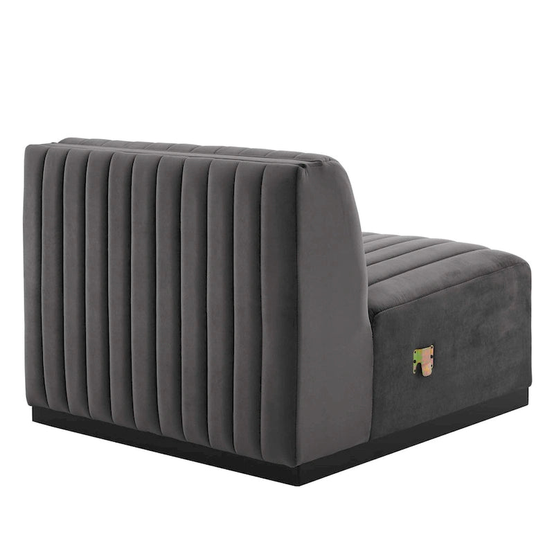 Fauteuil sans accoudoirs Conjure capitonné à canaux en velours haute performance
