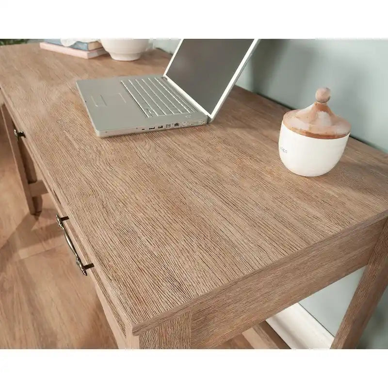 Schreibtisch aus Holz
